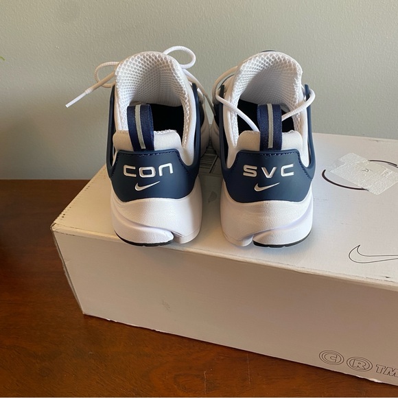 Nike Presto Blue and White NIB Size 8 - Picture 4 of 7